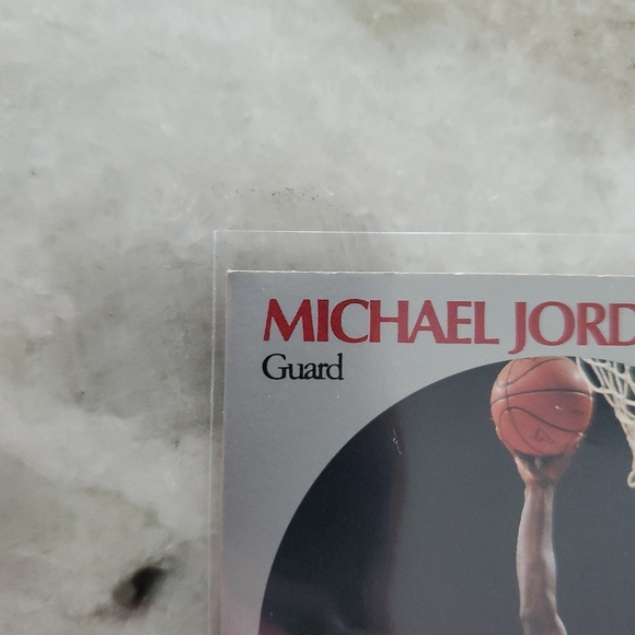 1990-91 NBA Hoops Michael Jordan Chicago Bulls #65 - Picture 2 of 5